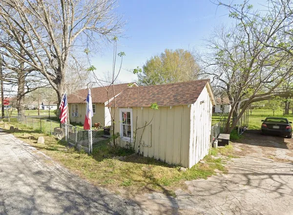 $95,000 | 503 Anderson Street, Sealy, TX 77474