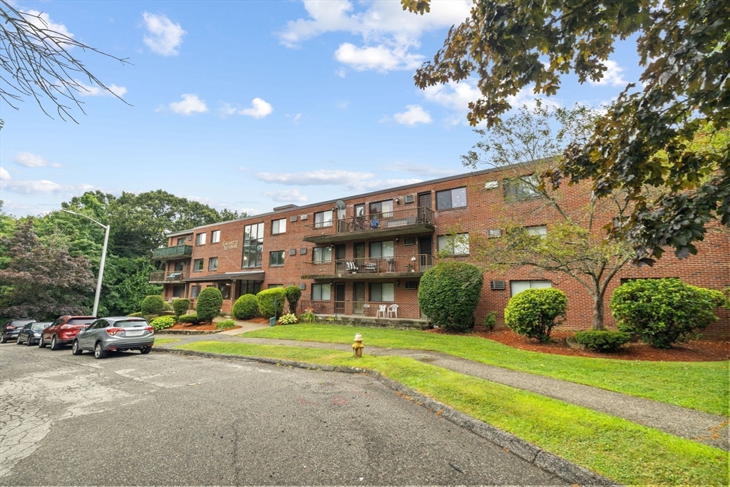 10 Rutledge Street, Unit 3H Worcester, MA 01604 - Photo 25 of 32 Gallery Image 25