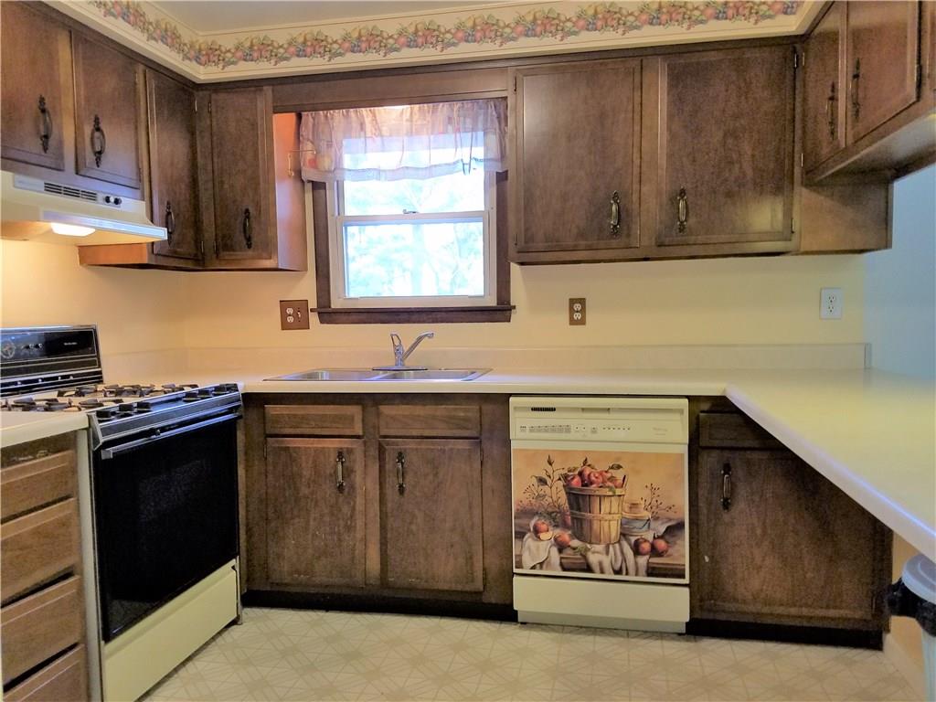 737 New Texas Road Plum, PA 15239 - Photo 6 of 22 Gallery Image 6