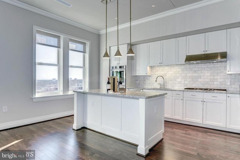 2700 Woodley Road Northwest, Unit PHPENTHOUSE VARIES Washington, DC 20008 - Photo 11 of 25 Kitchen