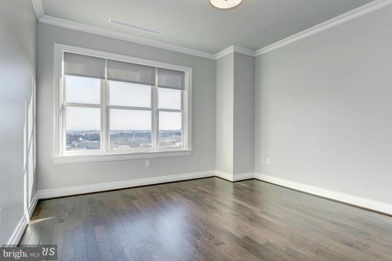 2700 Woodley Road Northwest, Unit PHPENTHOUSE VARIES Washington, DC 20008 - Photo 13 of 25 Bedroom