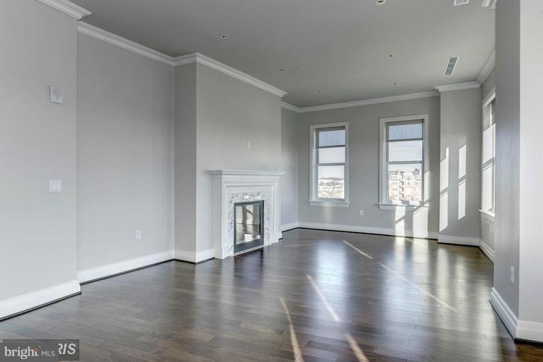 2700 Woodley Road Northwest, Unit PHPENTHOUSE VARIES Washington, DC 20008 - Photo 7 of 25 Interior (General)