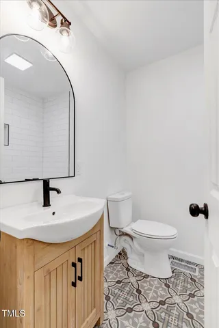 $174,900 | 185 Grove Hill Road, Macon, NC 27551