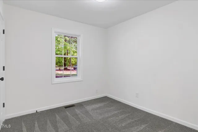 $174,900 | 185 Grove Hill Road, Macon, NC 27551