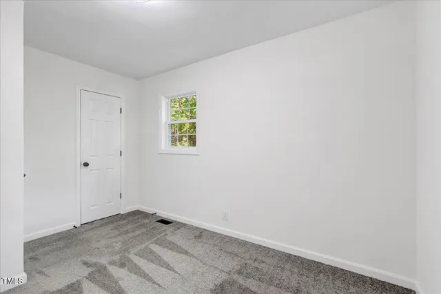 $174,900 | 185 Grove Hill Road, Macon, NC 27551