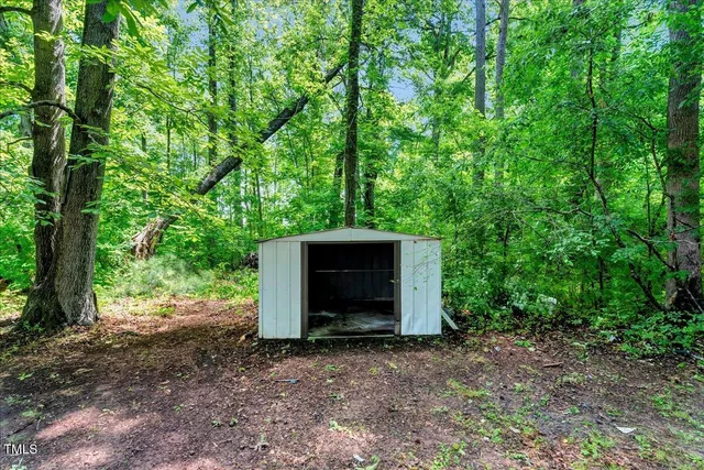 $174,900 | 185 Grove Hill Road, Macon, NC 27551