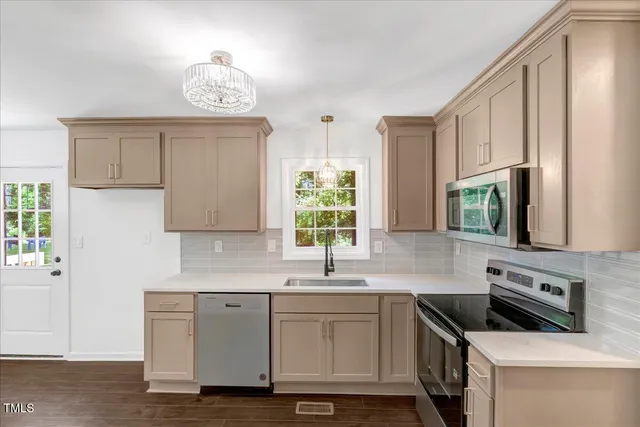 $174,900 | 185 Grove Hill Road, Macon, NC 27551