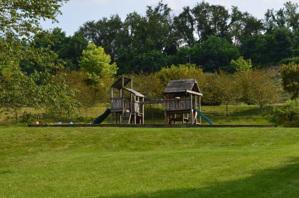 403 Cedar Hill Drive Canonsburg, PA 15317 - Photo 13 of 14