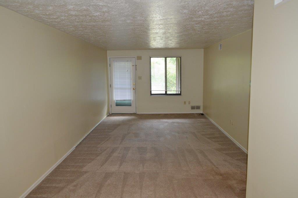 403 Cedar Hill Drive Canonsburg, PA 15317 - Photo 3 of 14