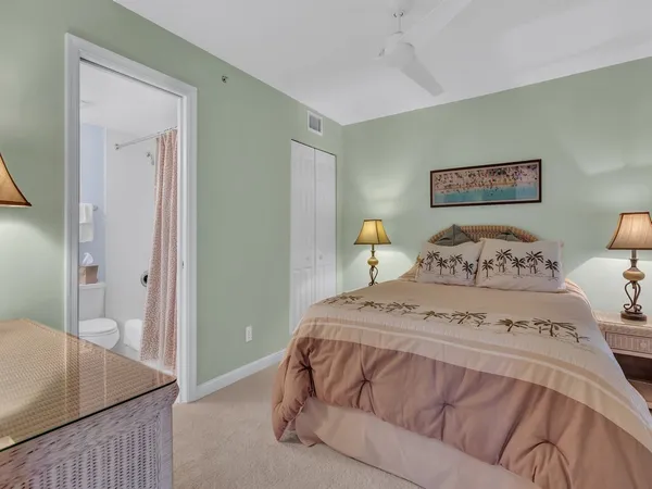 $8,000 | 2700 Ocean Drive, Unit 300, Vero Beach, FL 32963