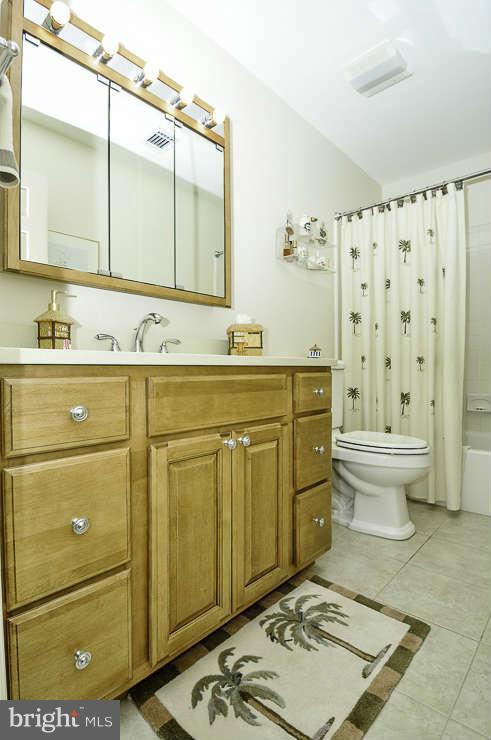 10149 Red Spruce Road Fairfax, VA 22032 - Photo 11 of 24 Bath