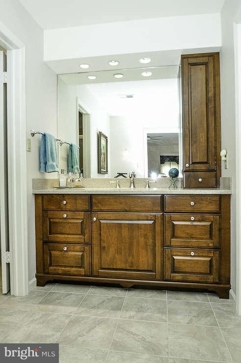 10149 Red Spruce Road Fairfax, VA 22032 - Photo 12 of 24 Bath (Master)