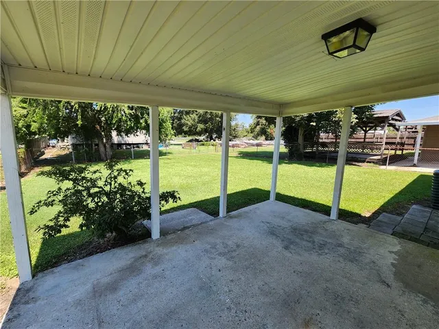 $1,800 | 110 Vista Drive, Belle Chasse, LA 70037