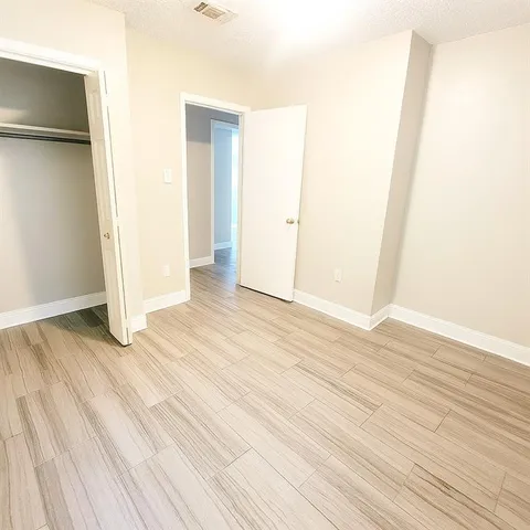 $1,800 | 110 Vista Drive, Belle Chasse, LA 70037