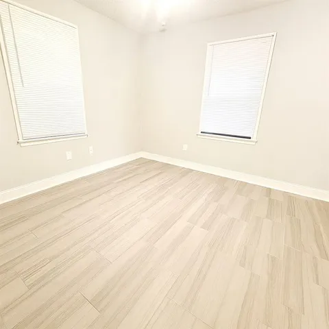 $1,800 | 110 Vista Drive, Belle Chasse, LA 70037