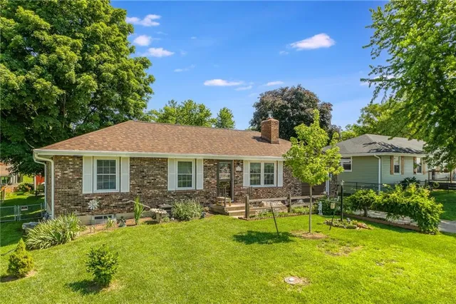 $310,000 | 1209 Crest Drive, Pleasant Hill, MO 64080