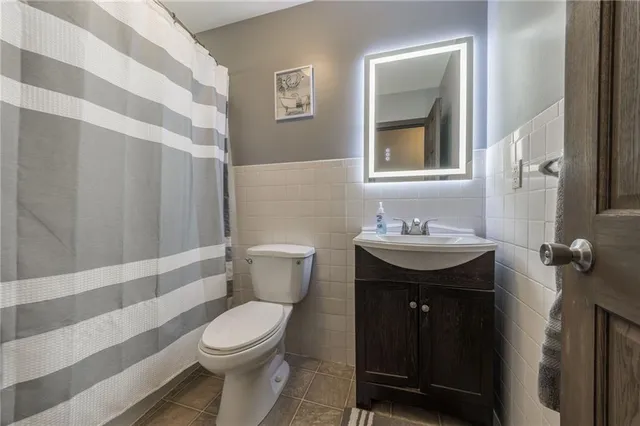 $310,000 | 1209 Crest Drive, Pleasant Hill, MO 64080