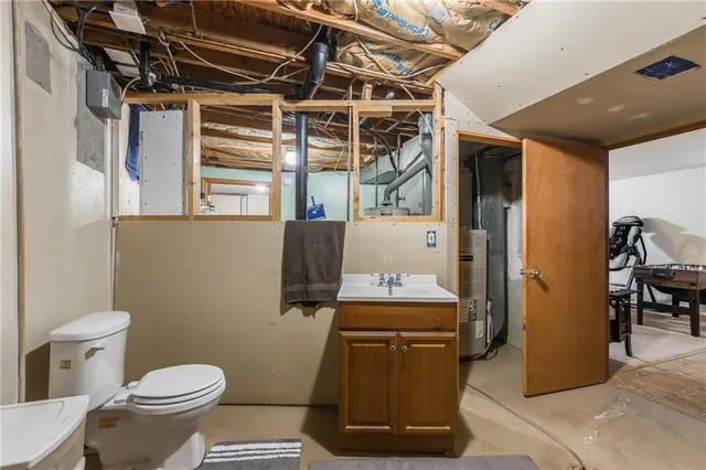 $310,000 | 1209 Crest Drive, Pleasant Hill, MO 64080