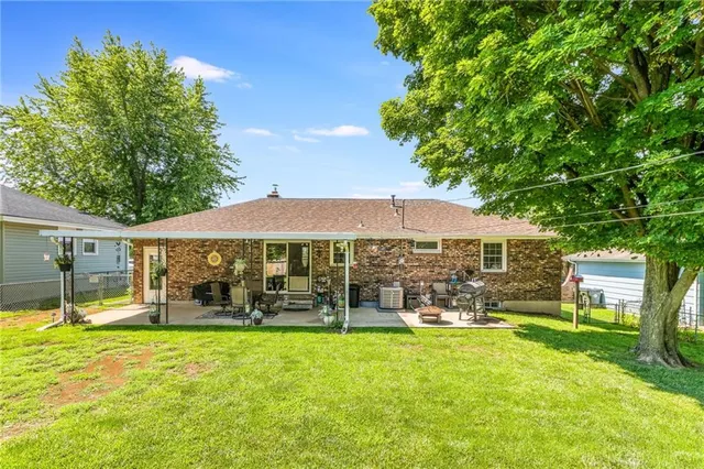 $310,000 | 1209 Crest Drive, Pleasant Hill, MO 64080