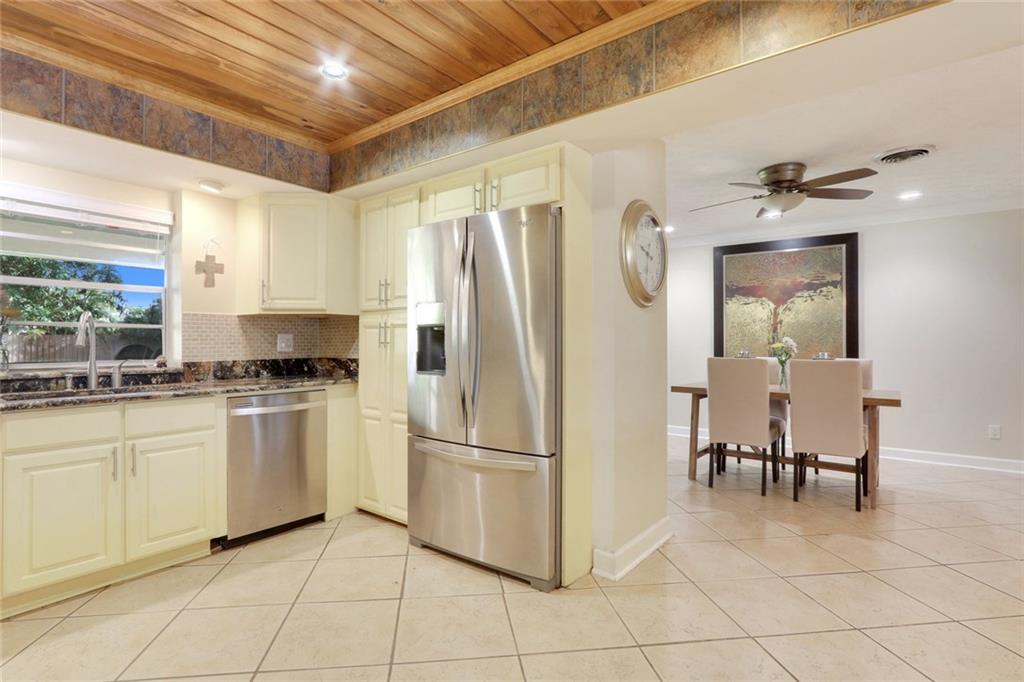 1129 Northwest Fork Road Stuart, FL 34994 - Photo 9 of 20 Gallery Image 9