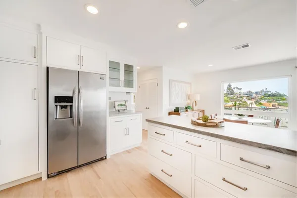$6,250,000 | 231 5th Street, Encinitas, CA 92024