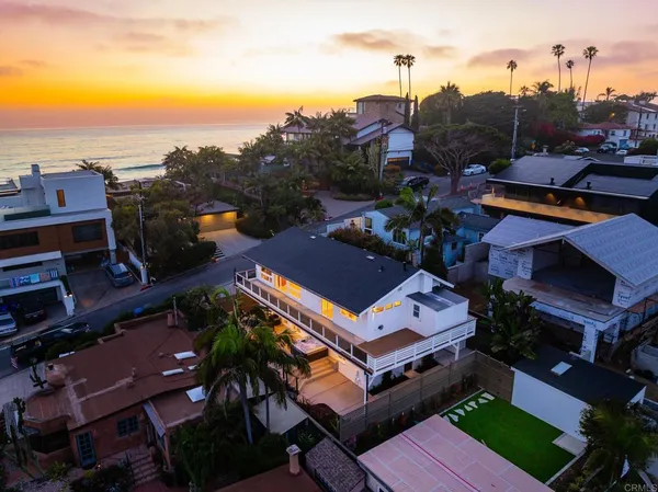$6,250,000 | 231 5th Street, Encinitas, CA 92024