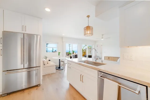 $6,250,000 | 231 5th Street, Encinitas, CA 92024