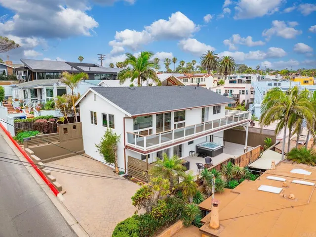 $6,250,000 | 231 5th Street, Encinitas, CA 92024