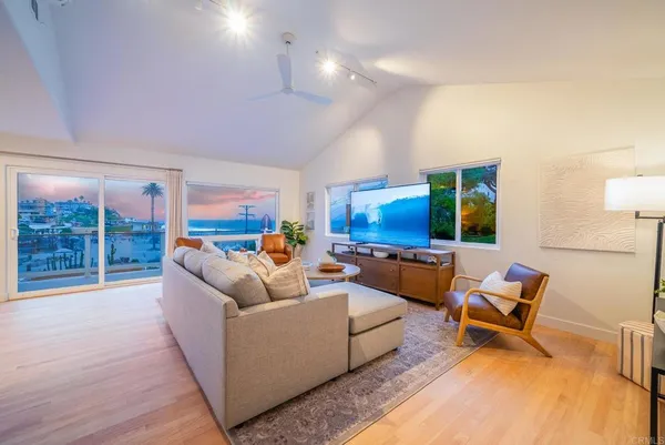 $6,250,000 | 231 5th Street, Encinitas, CA 92024