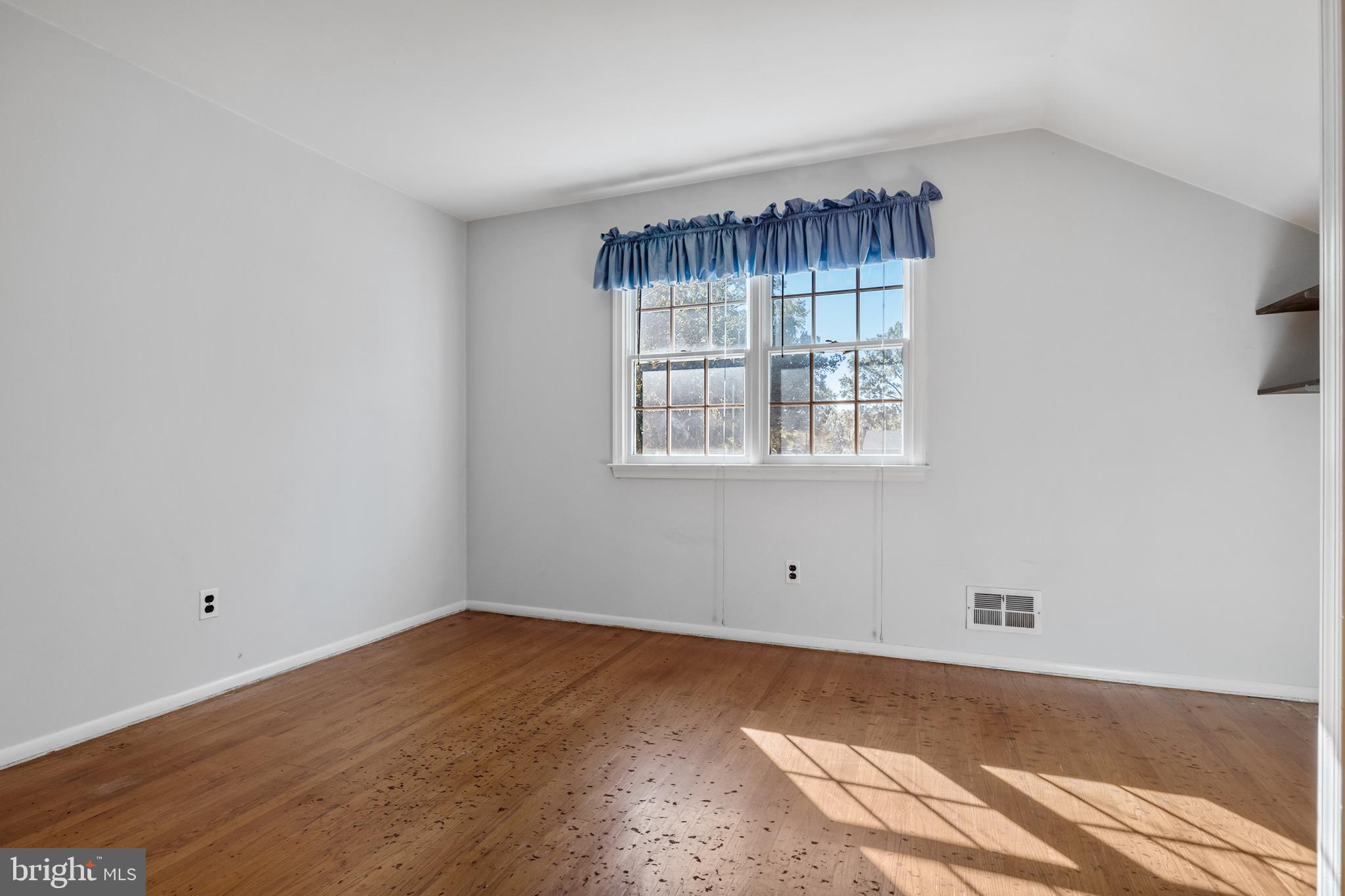 124 Pine Valley Road Cherry Hill, NJ 08034 - Photo 27 of 36