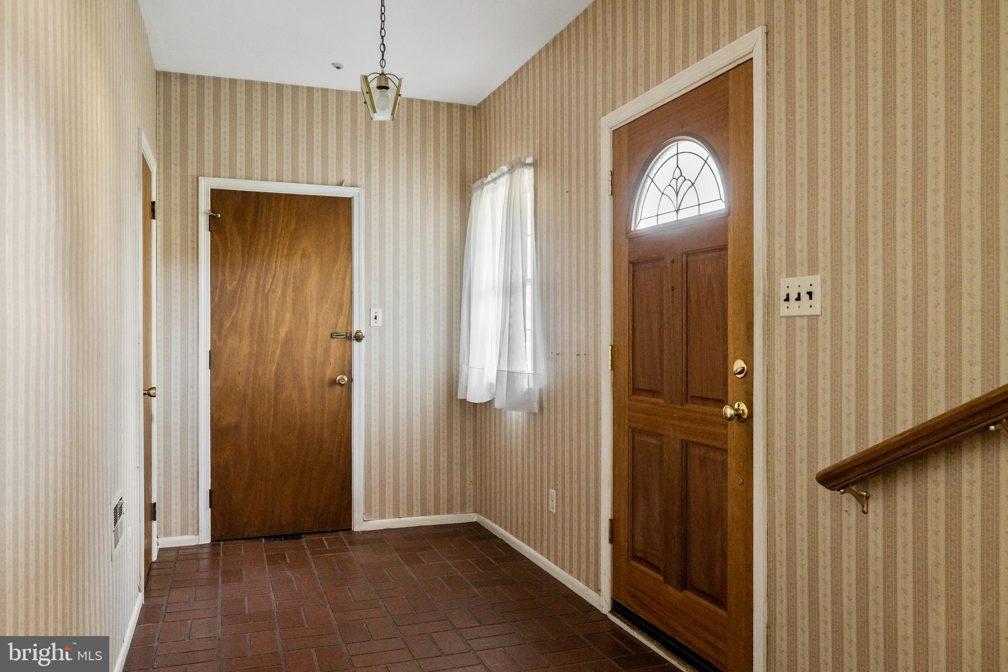 124 Pine Valley Road Cherry Hill, NJ 08034 - Photo 4 of 36