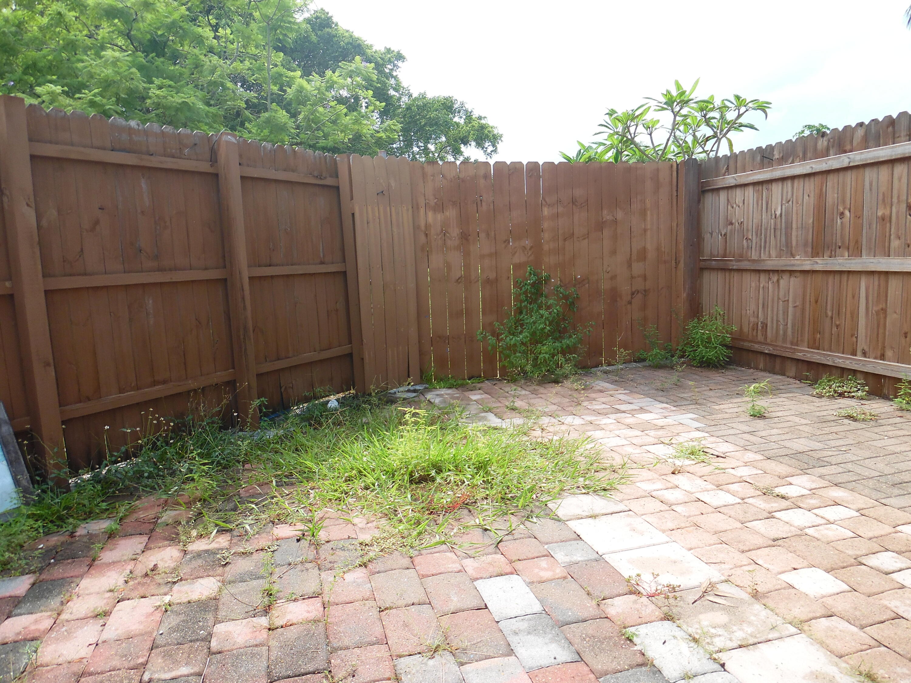 1205 B Mathis Street Lake Worth, FL 33461 - Photo 15 of 15 SAM_1626