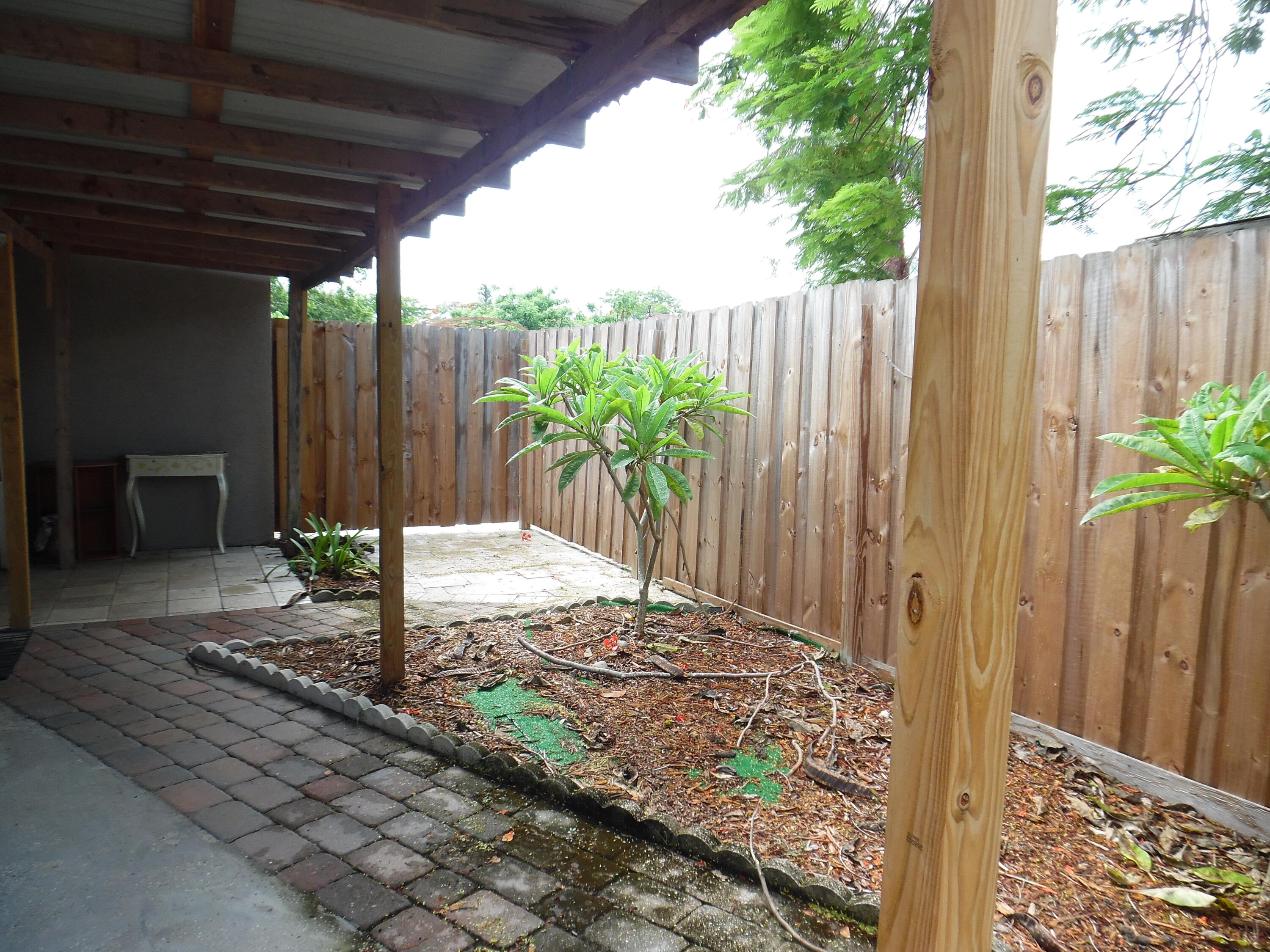 1205 B Mathis Street Lake Worth, FL 33461 - Photo 6 of 15 SAM_1637