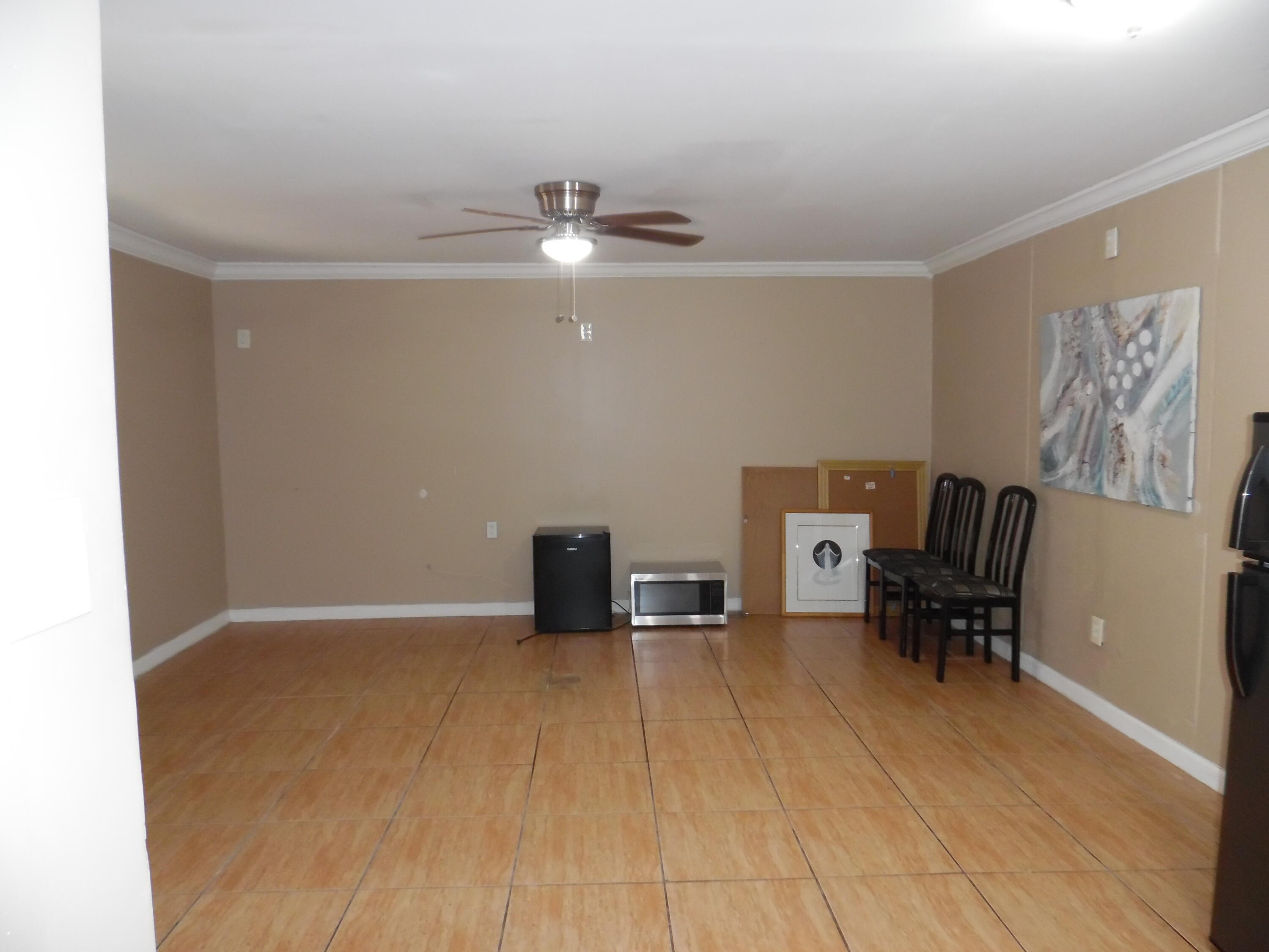 1205 B Mathis Street Lake Worth, FL 33461 - Photo 8 of 15 SAM_1634