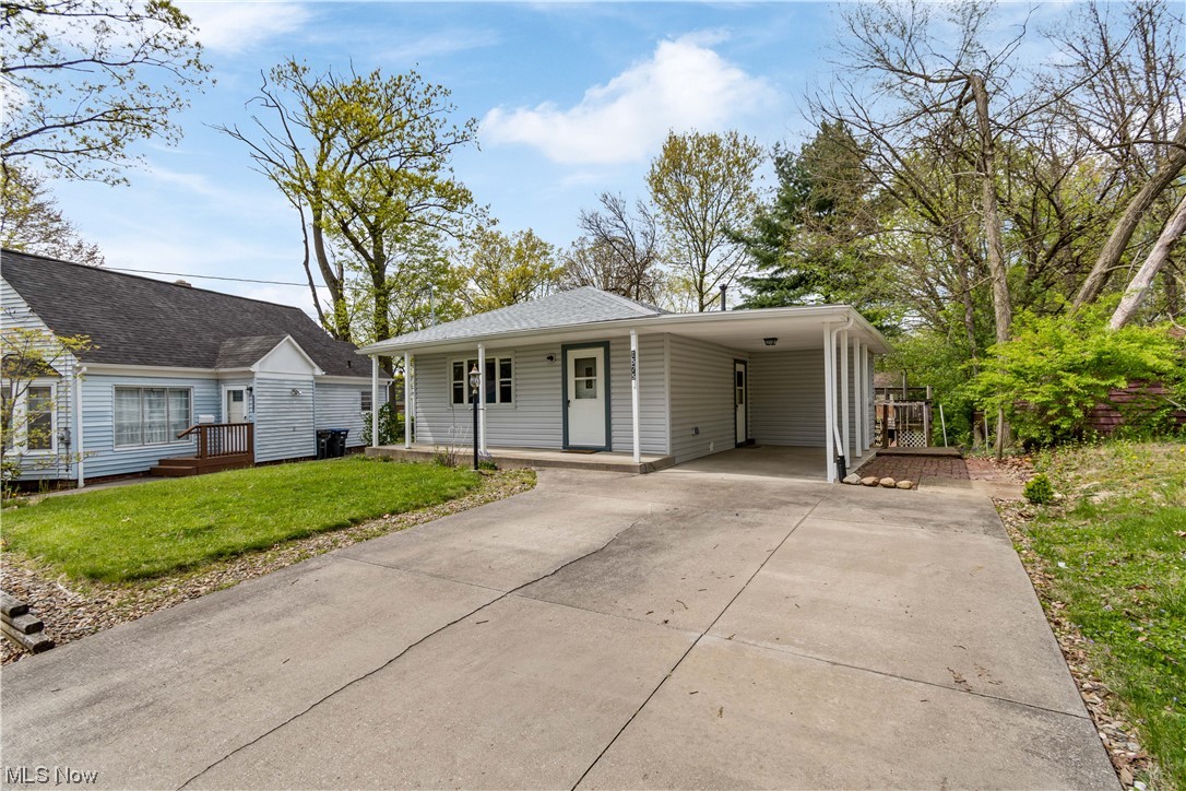 1575 Garman Road Akron, OH 44313 - Photo 2 of 26 Gallery Image 2
