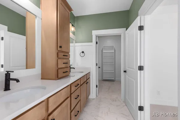 $610,000 | 11386 Shoreline Drive, Unit 114, Allendale, MI 49401