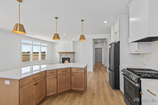 $620,000 | 11386 Shoreline Drive, Unit 114, Allendale, MI 49401