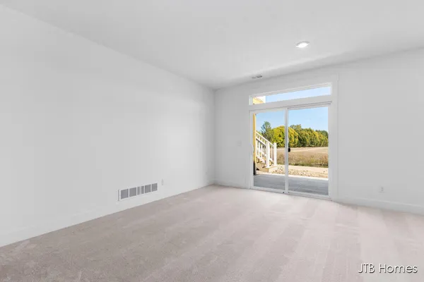 $610,000 | 11386 Shoreline Drive, Unit 114, Allendale, MI 49401