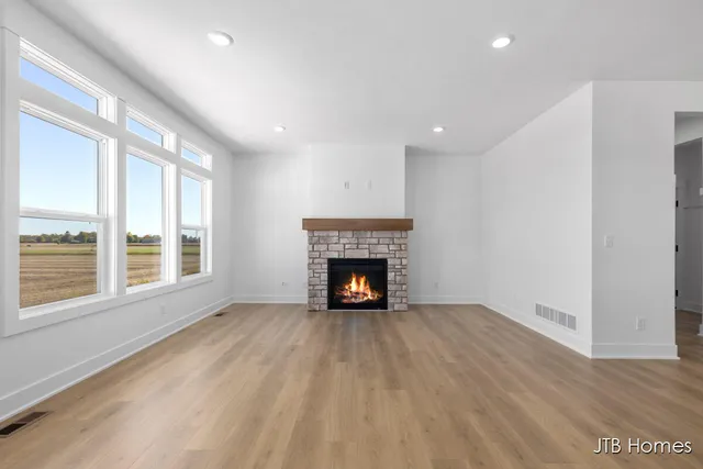 $620,000 | 11386 Shoreline Drive, Unit 114, Allendale, MI 49401