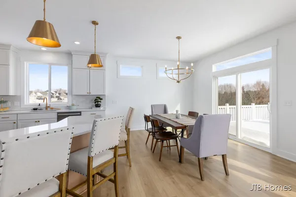 $610,000 | 11386 Shoreline Drive, Unit 114, Allendale, MI 49401