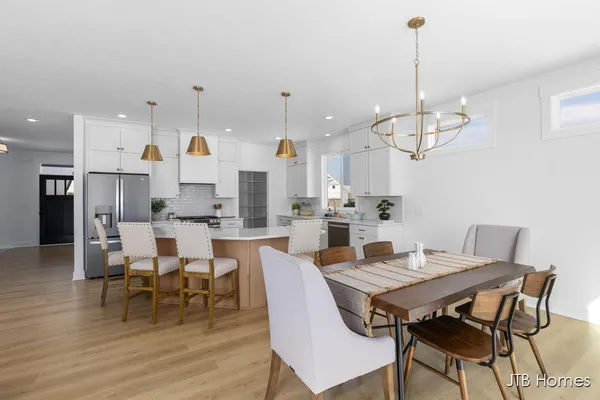 $610,000 | 11386 Shoreline Drive, Unit 114, Allendale, MI 49401