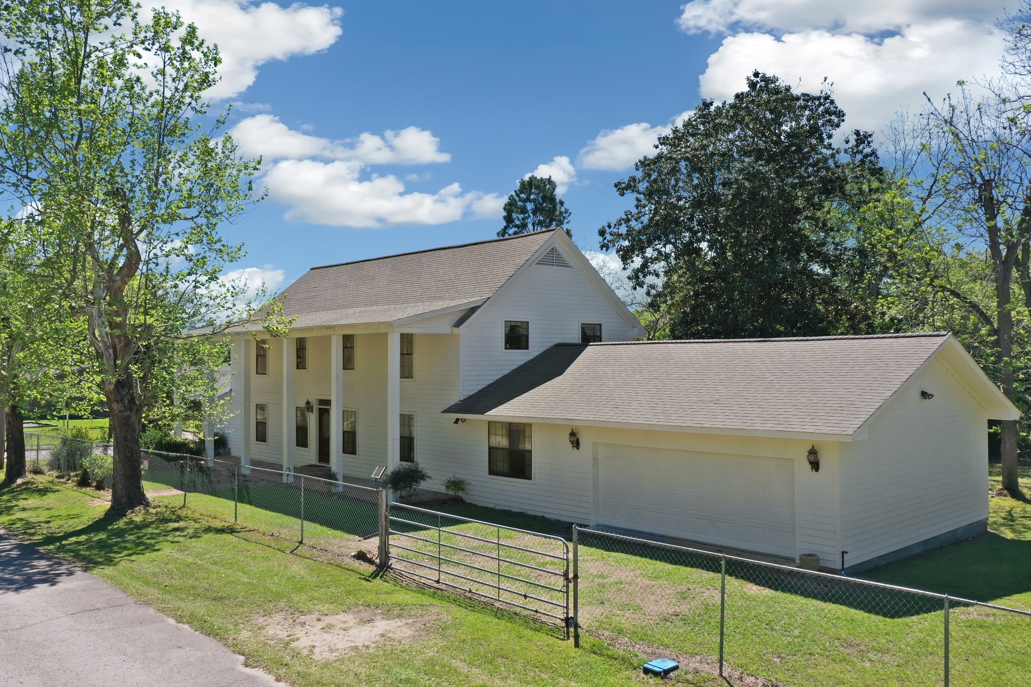 201 North Magnolia Street Corrigan, TX 75939 - Photo 2 of 44