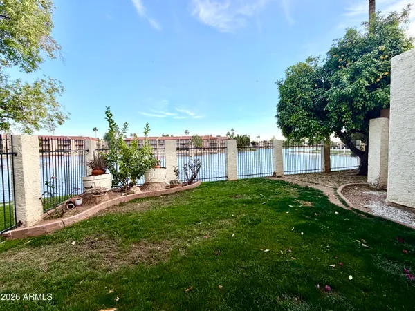 $1,949 | 2901 West Sierra Street, Phoenix, AZ 85029