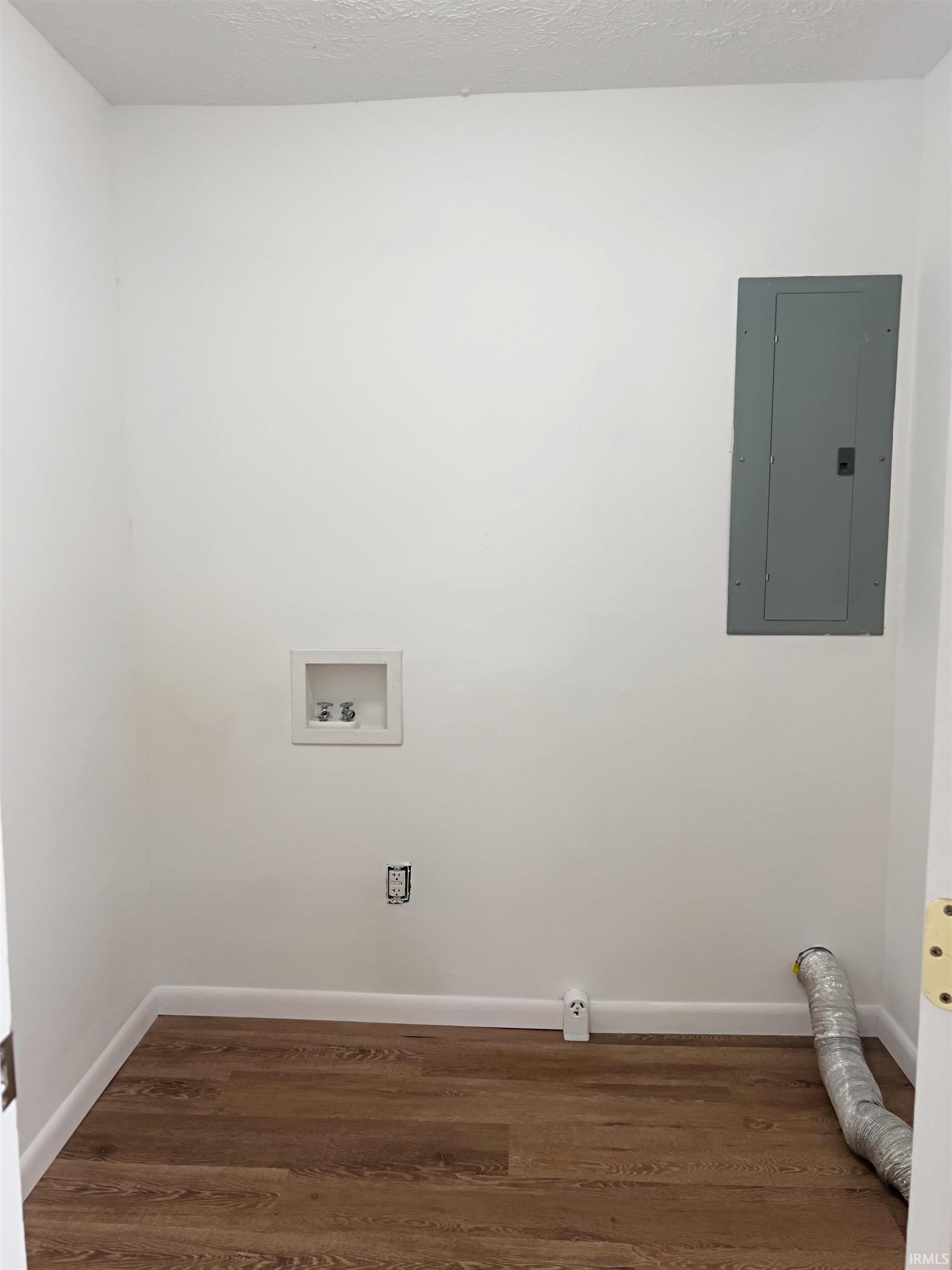 123 Earle Street Crane, IN 47522 - Photo 15 of 23