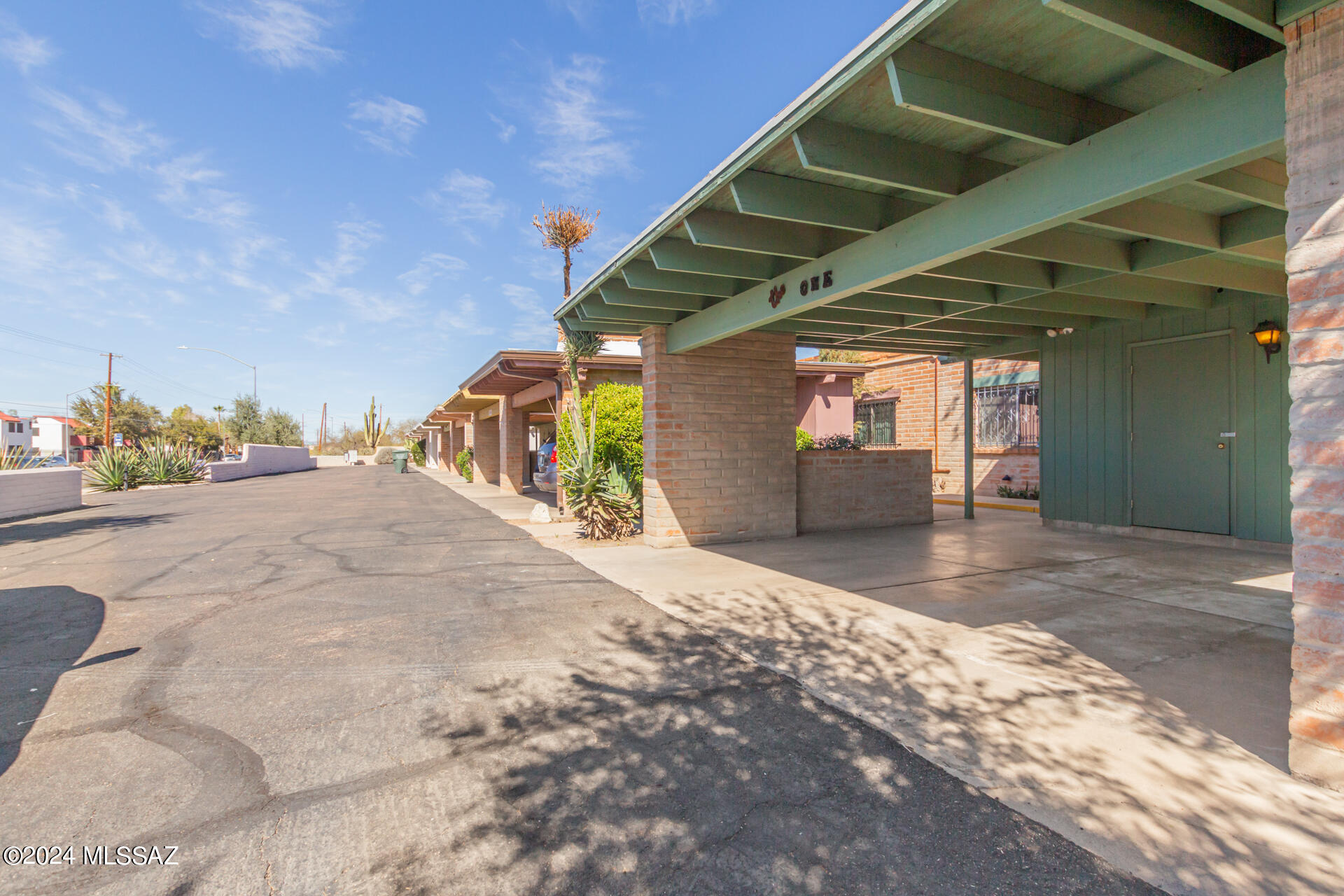 1 East Pastime Road Tucson, AZ 85705 - Photo 4 of 26