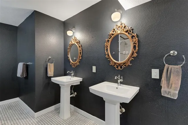 $740,000 | 717 12th Avenue North, St. Petersburg, FL 33701