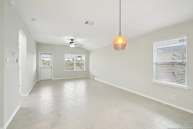 $1,900 | 14046 Cremello Falls, San Antonio, TX 78254