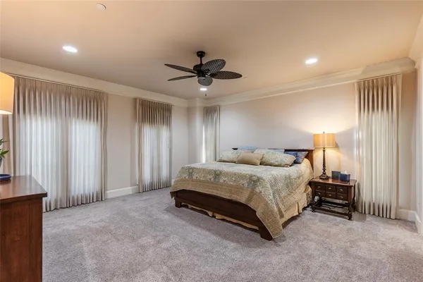 $689,900 | 501 Samuels Avenue, Unit 110, Fort Worth, TX 76102