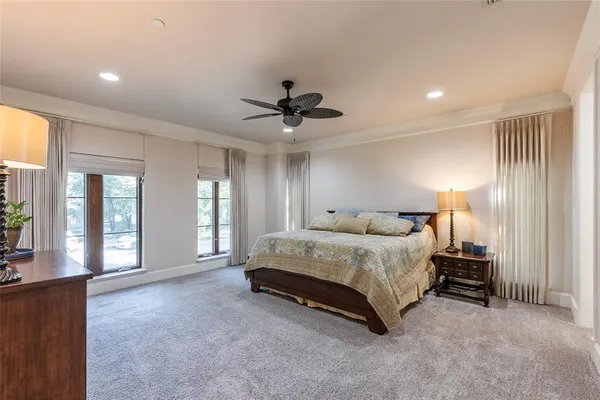 $689,900 | 501 Samuels Avenue, Unit 110, Fort Worth, TX 76102