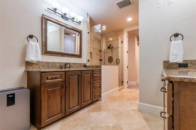 $699,900 | 501 Samuels Avenue, Unit 110, Fort Worth, TX 76102